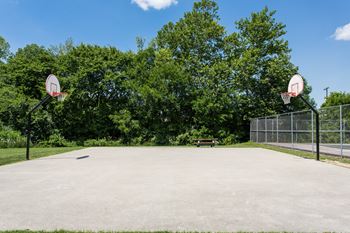 outdoor basketball court at The Timbers Apartments, Evansville, Indiana